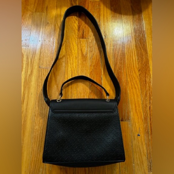 Guess Purse. In great condition. - Picture 3 of 7